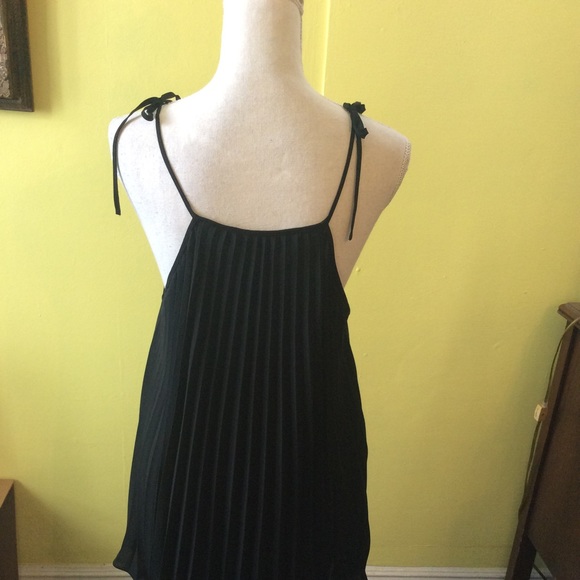 Black INC Pleated Top size 6 - Picture 5 of 8